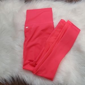 Fabletics Mila Mesh Capri